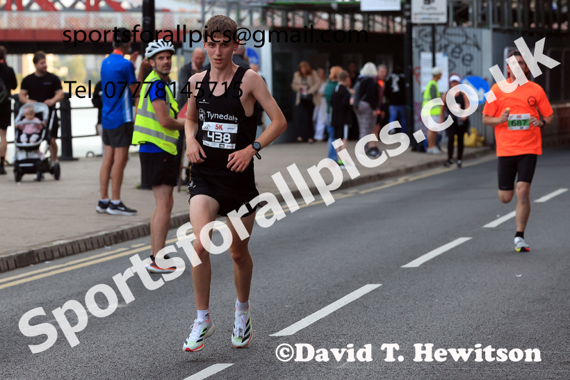 The Newcastle Quayside 10k Road Race, 2025 Newcastle Quayside 5k and 10k Road Race  Photo: David T. Hewitson/Sports for All Pics
